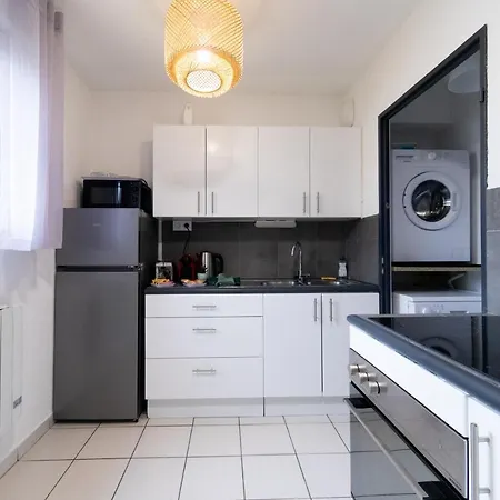 My Cozy Flat - T2 - Free Parking - Terrasse - Jardin Apartment