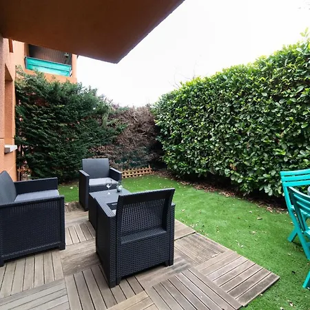 Apartment Hometimal - T2 - Free Parking - Terrasse - Jardin Blagnac